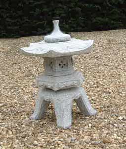 lanterne japonaise en granit Rokkaku Yukimi